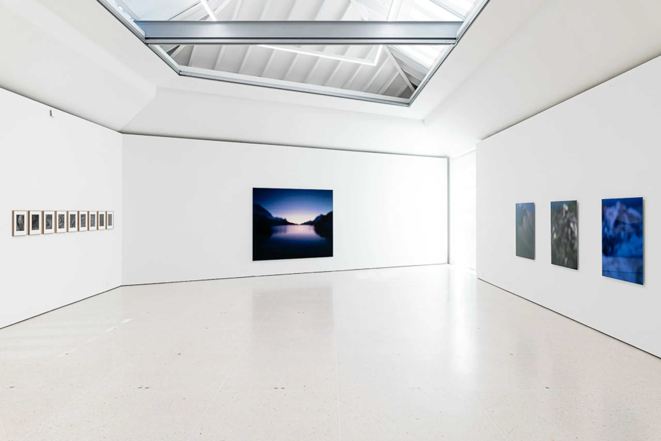 Exhibition views «Guido Baselgia – The materiality of light and the colours of the air», 2023 © Jorit Aust